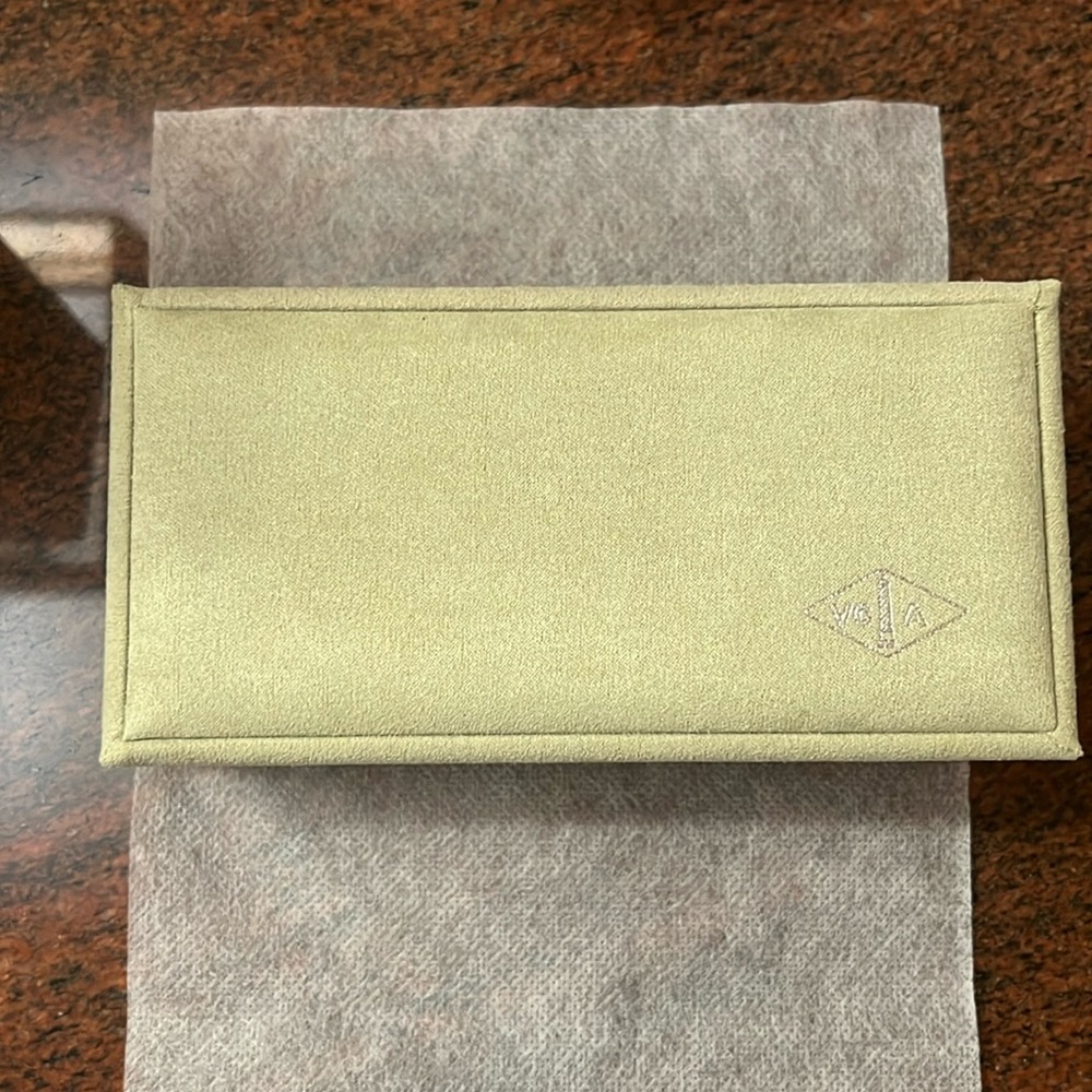 Van Cleef & Arpel Braclet Box, Papers, and Bag
